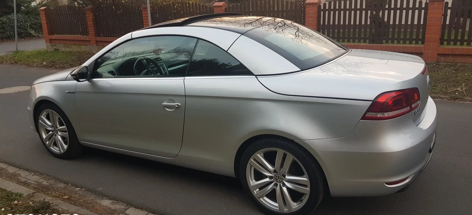 Volkswagen Eos cena 36500 przebieg: 134800, rok produkcji 2011 z Września małe 781